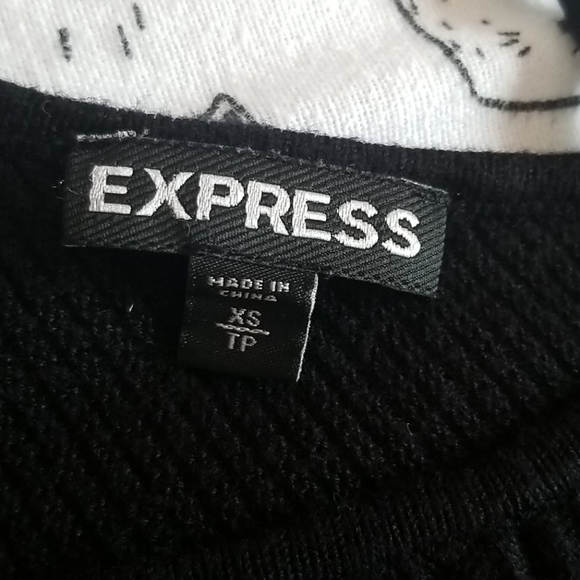 Black loose top - Picture 3 of 4